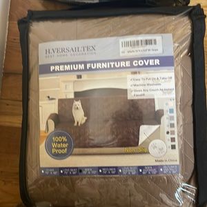 Premium furniture cover / taupe color